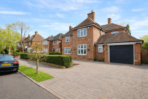undefined, Luton, LU1