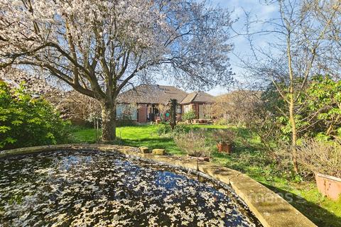 undefined, Pondtail Road, Fleet, Hampshire