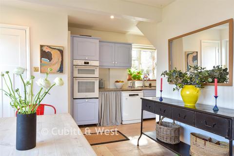 3 bedroom detached house for sale, Gundreda Road, Lewes BN7