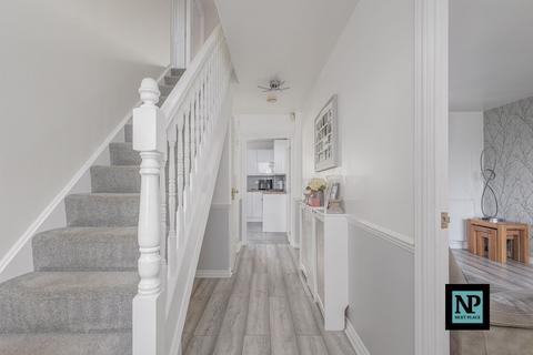 4 bedroom detached house for sale, Petard Close, Two Gates, B77