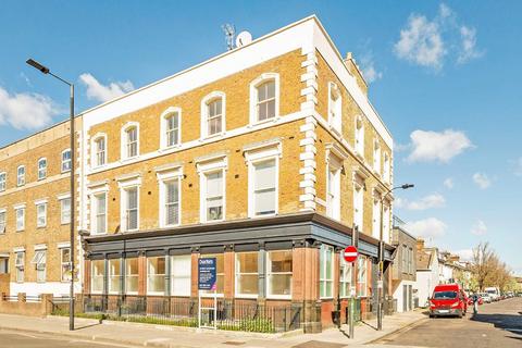 3 bedroom flat to rent, Goldhawk Road, London W12
