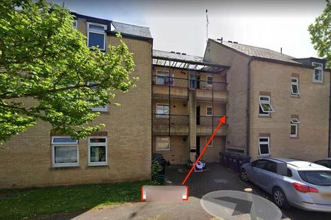 3 bedroom apartment to rent, Haltside, Hatfield, AL10