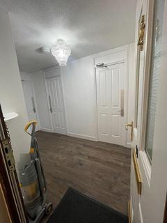 3 bedroom apartment to rent, Haltside, Hatfield, AL10
