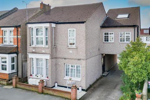 undefined, CLIFFSEA GROVE, Leigh-On-Sea