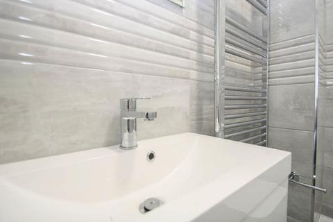 undefined, CLIFFSEA GROVE, Leigh-On-Sea