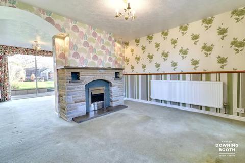 3 bedroom semi-detached house for sale, Ferndale Road, Lichfield, WS13 7DL - No Upward Chain