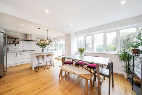2 bedroom maisonette for sale, Kedleston Walk, London, E2