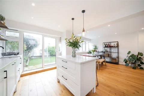 2 bedroom maisonette for sale, Kedleston Walk, London, E2