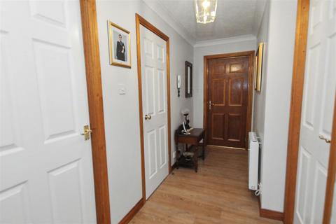 2 bedroom flat for sale, Hyndford Road, Lanark