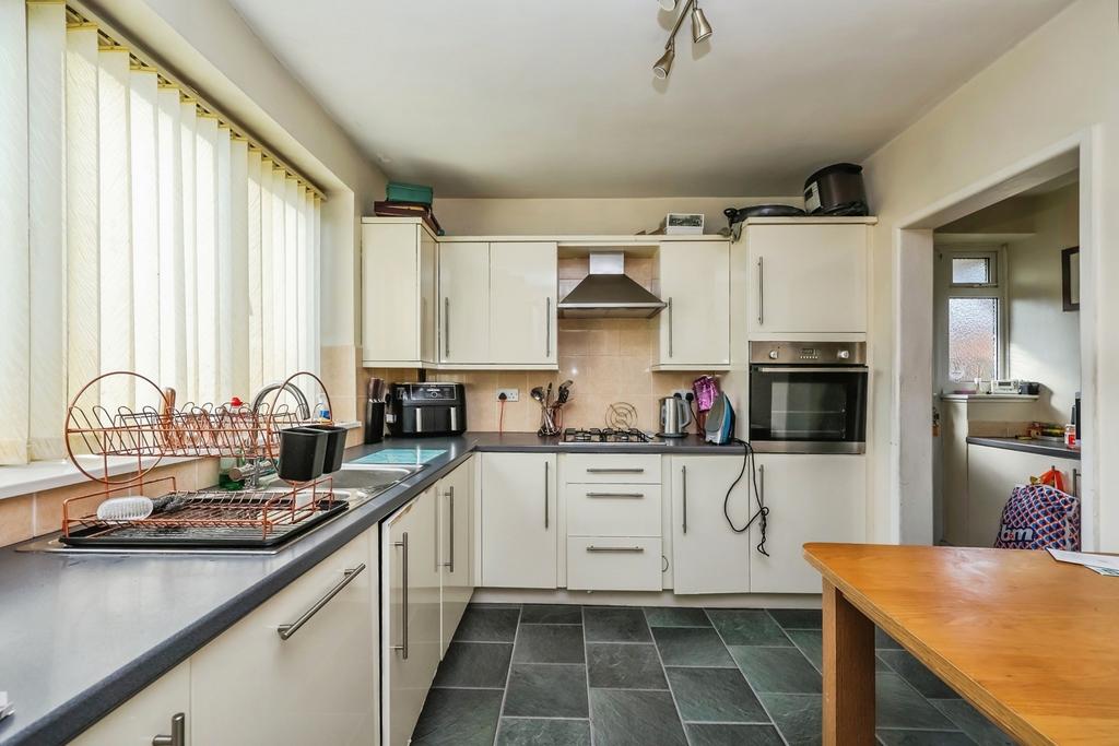 Fitted Kitchen