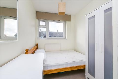 3 bedroom flat to rent, Aintree Street, Fulham, London