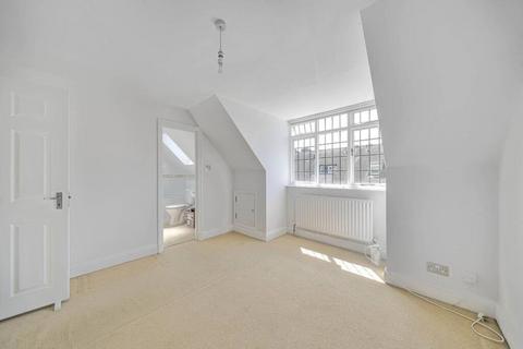2 bedroom flat to rent, Tudor Close, London