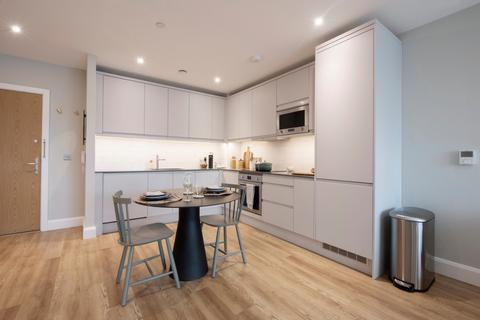 1 bedroom flat to rent, Moat Street, London