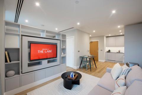 Flat to rent, Moat Street, London