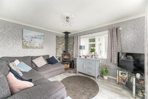 undefined, Otley Old Road, Leeds LS18