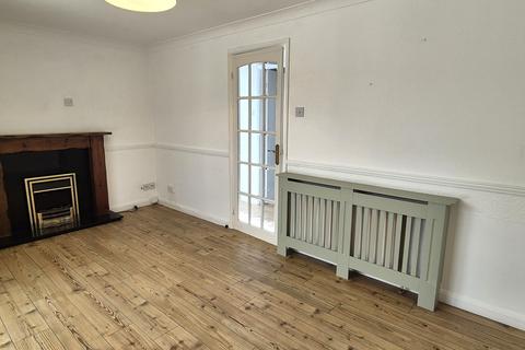2 bedroom house to rent, Medlock Crescent, SPALDING