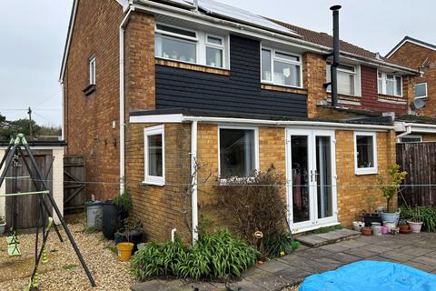 3 bedroom semi-detached house for sale, Orchard Close, Fawley SO45