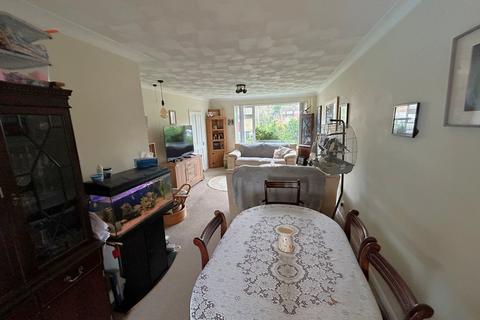 3 bedroom semi-detached house for sale, Orchard Close, Fawley SO45