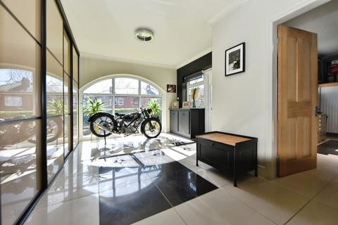 7 bedroom bungalow for sale, Blackshaw Lane, Oldham OL2