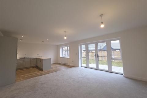2 bedroom detached bungalow for sale, Heather Pastures, Scarborough YO11