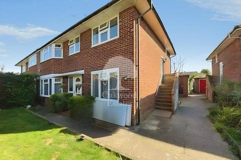 undefined, Queensway, Berkshire SL6