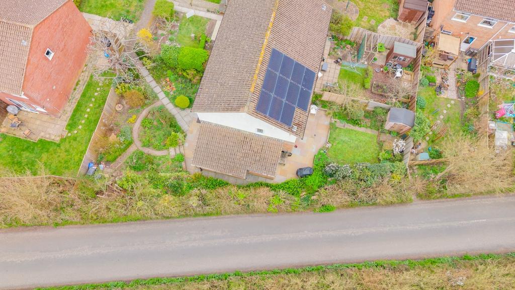 Ewemove Taunton - Castlemans Road (2)