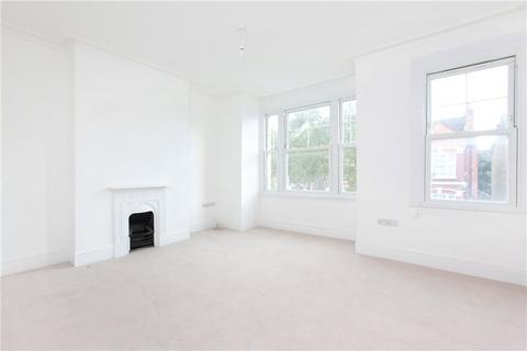 2 bedroom flat to rent, Midmoor Road, Clapham South, London