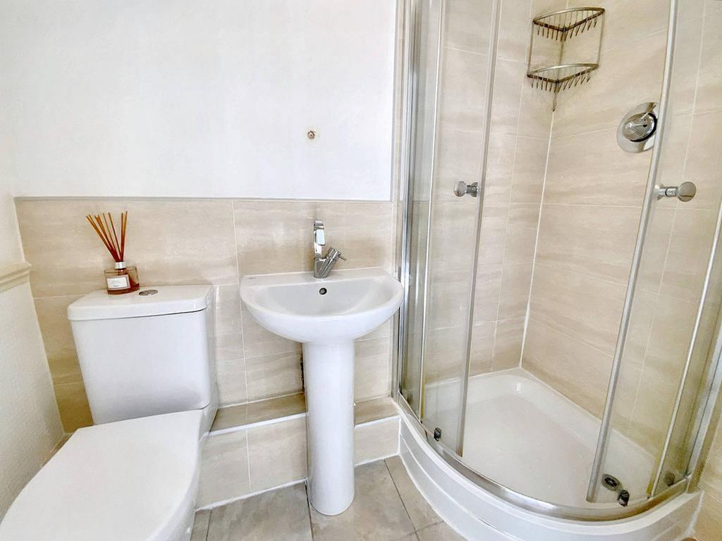 Ensuite shower room