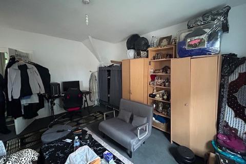 2 bedroom apartment for sale, St Pauls Avenue, London, NW2