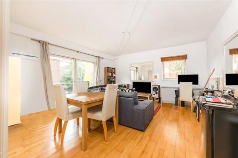 Rosebery Court, London, EC1R