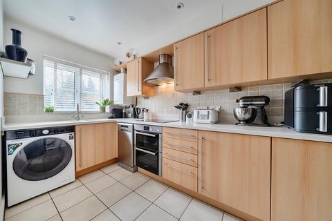 3 bedroom end of terrace house for sale, Derwent Drive, Maidenhead