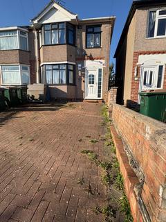 3 bedroom end of terrace house to rent, Roland Avenue, Coventry CV6