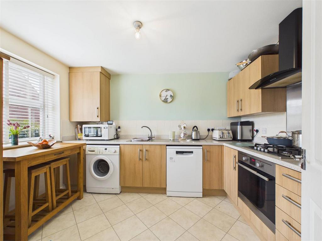 CAM05551 G0-PR0053-STILL010.jpg