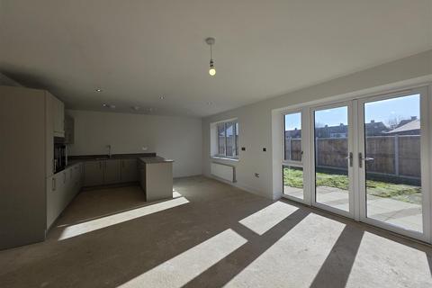 2 bedroom detached bungalow for sale, Heather Pastures, Scarborough YO11