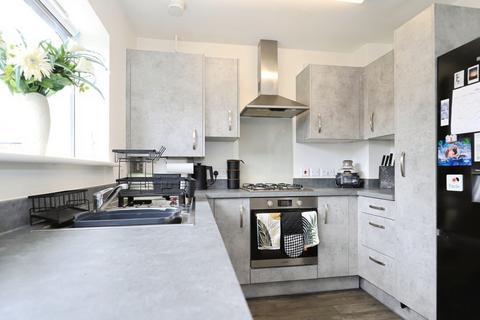 2 bedroom end of terrace house for sale, Juniper Avenue, Wolverhampton, West Midlands, WV10