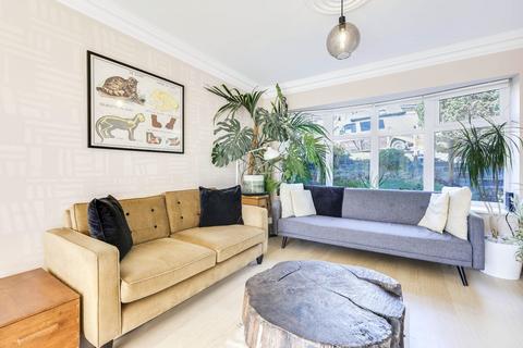 undefined, New Crescent, Horsforth, Leeds, West Yorkshire, LS18
