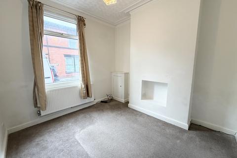 2 bedroom terraced house to rent, Harris Street, St. Helens, WA10