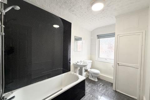2 bedroom terraced house to rent, Harris Street, St. Helens, WA10