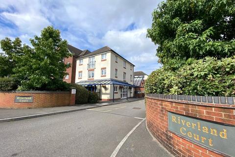 1 bedroom flat to rent, Riverland Court, Christchurch, BH23
