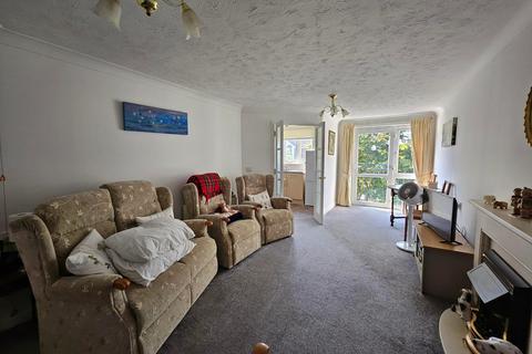 1 bedroom flat to rent, Riverland Court, Christchurch, BH23