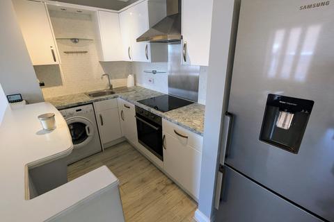 1 bedroom maisonette to rent, Park Mews, South Ockendon, RM15