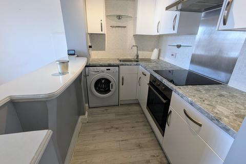 1 bedroom maisonette to rent, Park Mews, South Ockendon, RM15