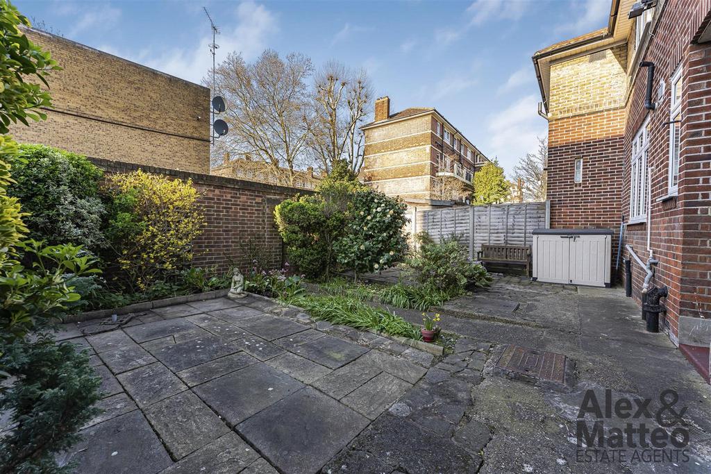 Brunel Road - Private Garden