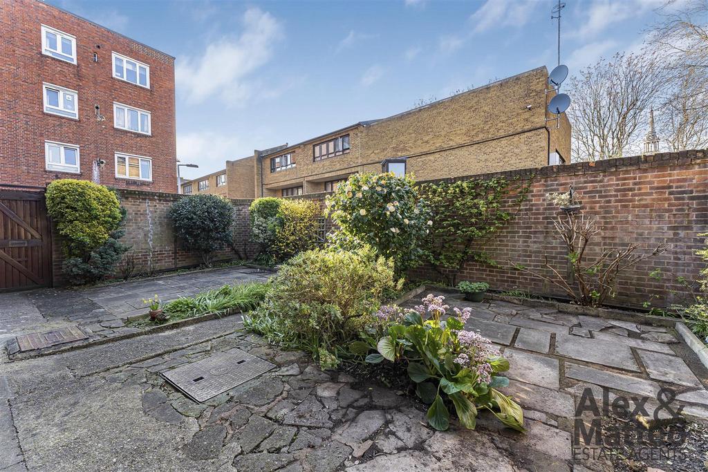 Brunel Road - Private Garden