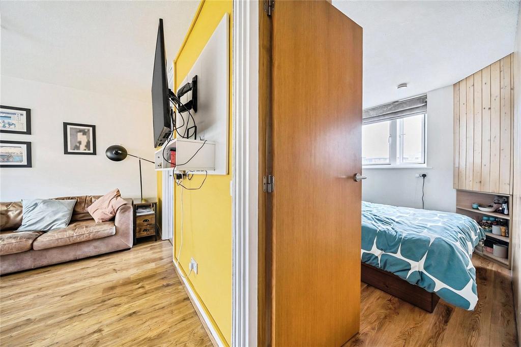 Reception/Bedroom