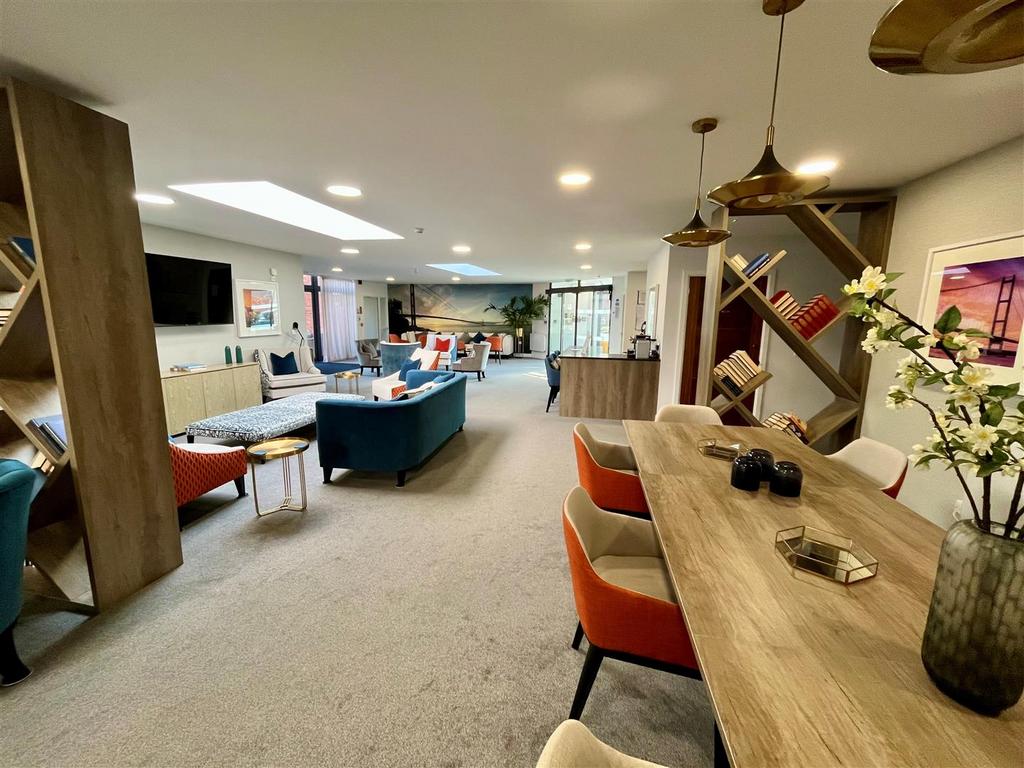 Residents Lounge Area.jpg