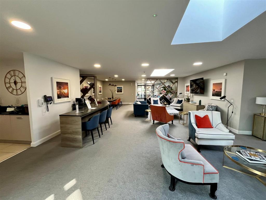 Residents Lounge.jpg