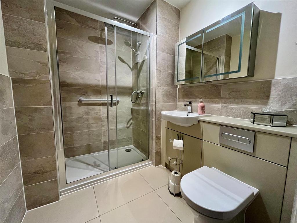 Shower Room.jpg