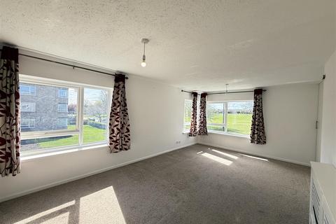 2 bedroom flat to rent, Sudbury Avenue, Wembley
