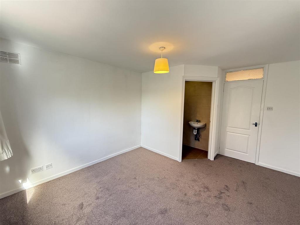 Master En-suite